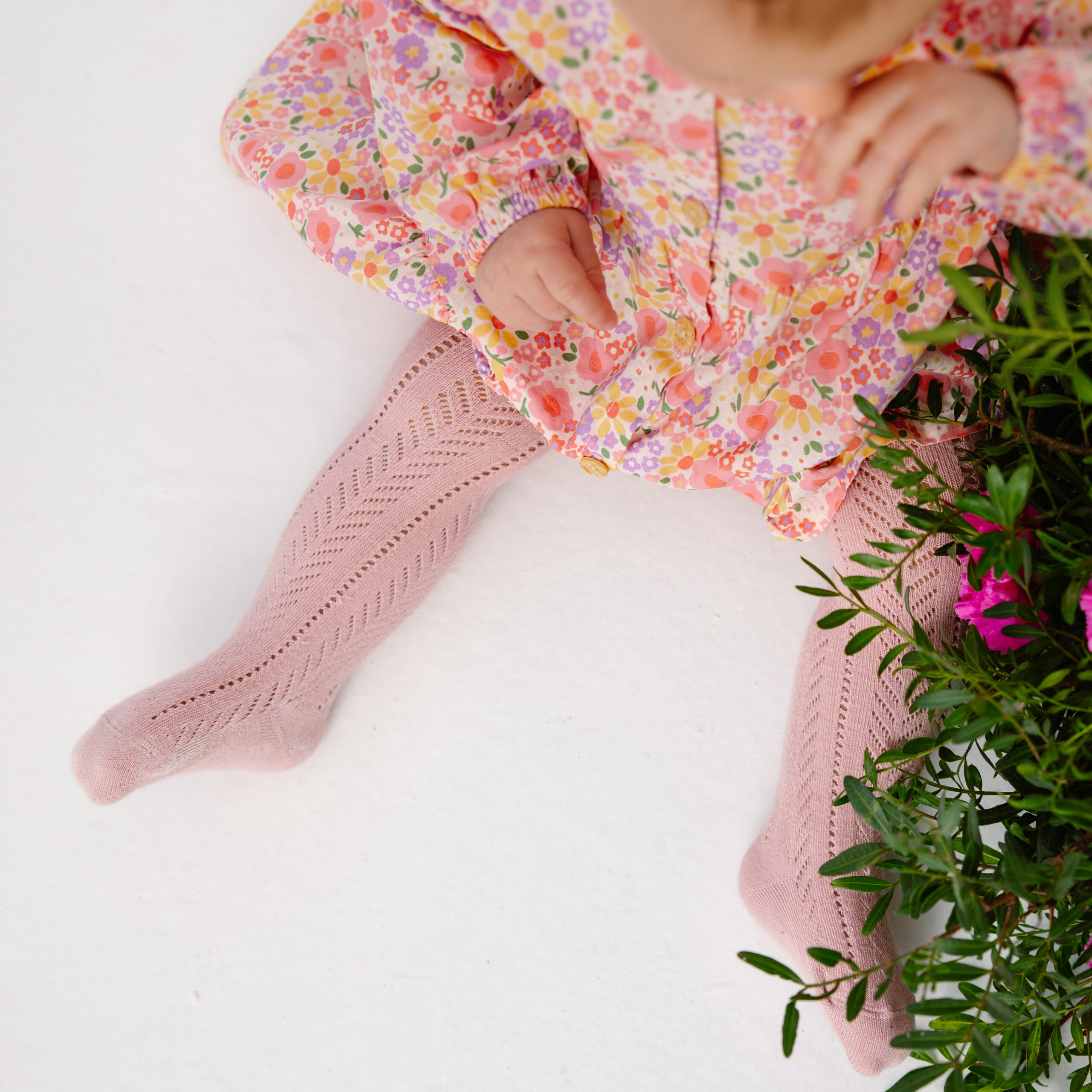 Rajstopy ażurowe różowe Little Ladies Mama's Feet Laura